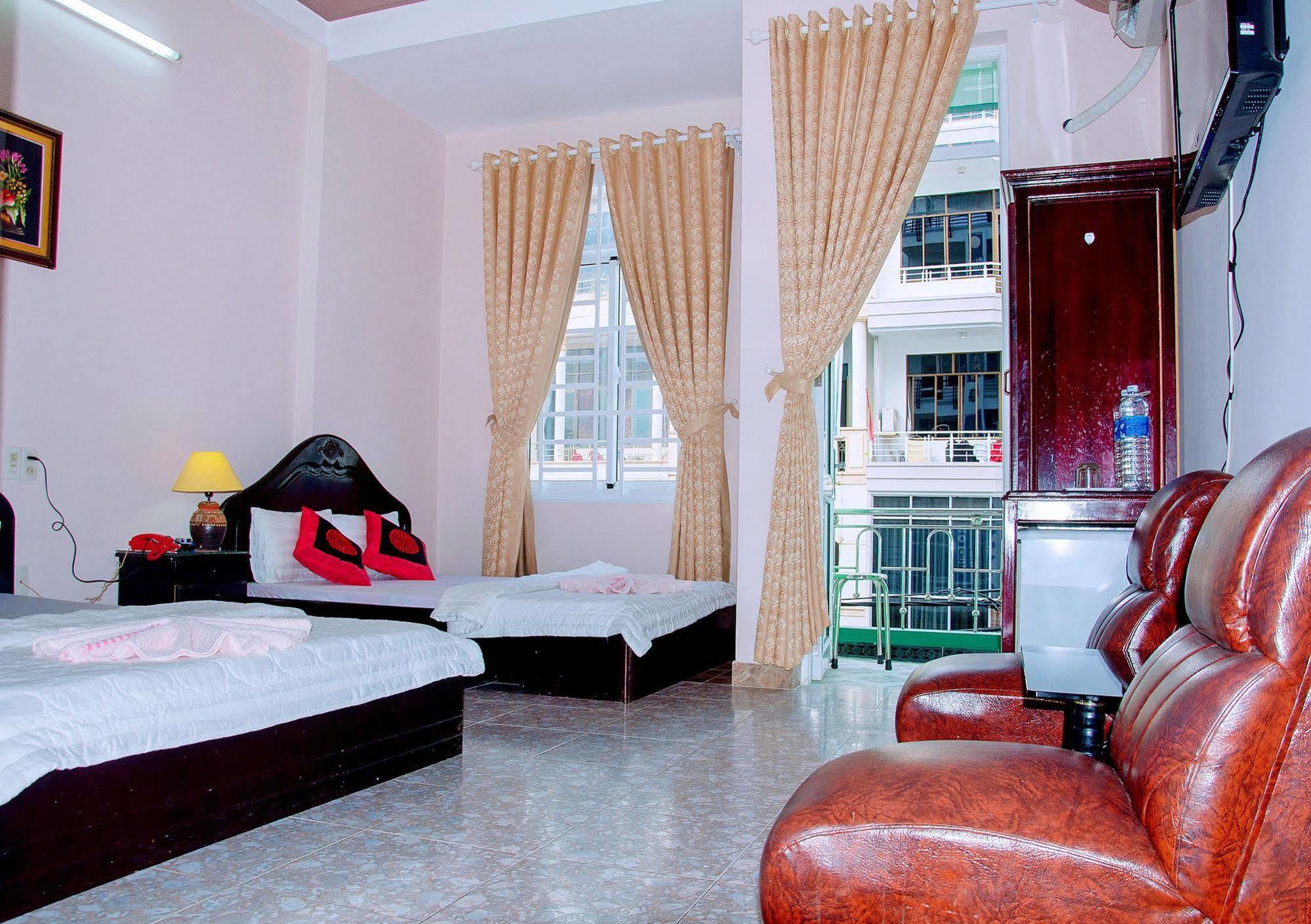 Hoang Ha Hotel Nha Trang Esterno foto
