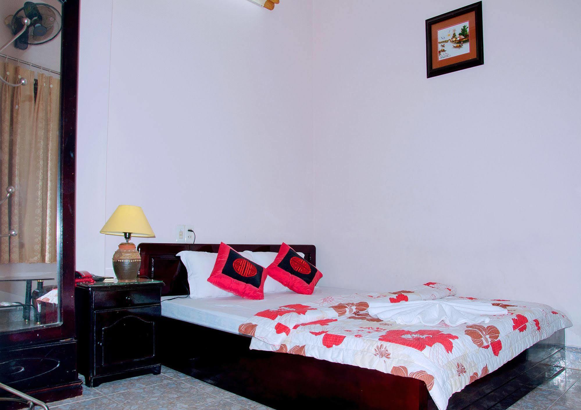 Hoang Ha Hotel Nha Trang Esterno foto